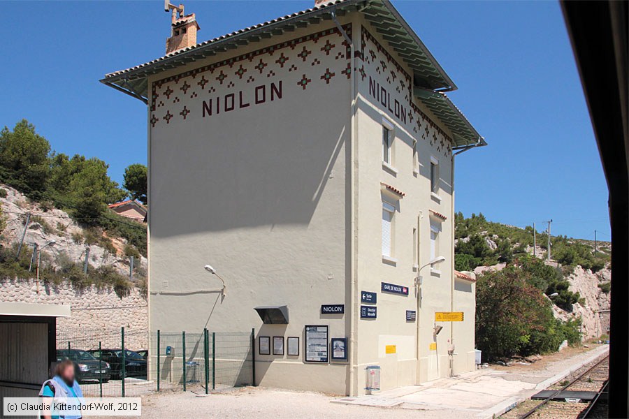 Gares SNCF - Niolon
/ Bild: bfniolon_cw1208080035.jpg
