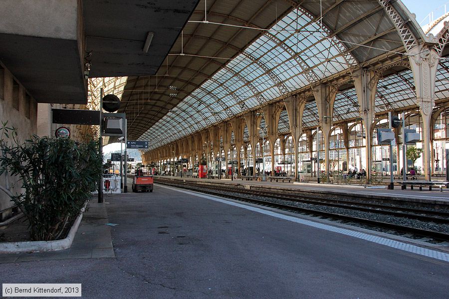Gares SNCF - Nice Ville
/ Bild: bfniceville_bk1312100176.jpg