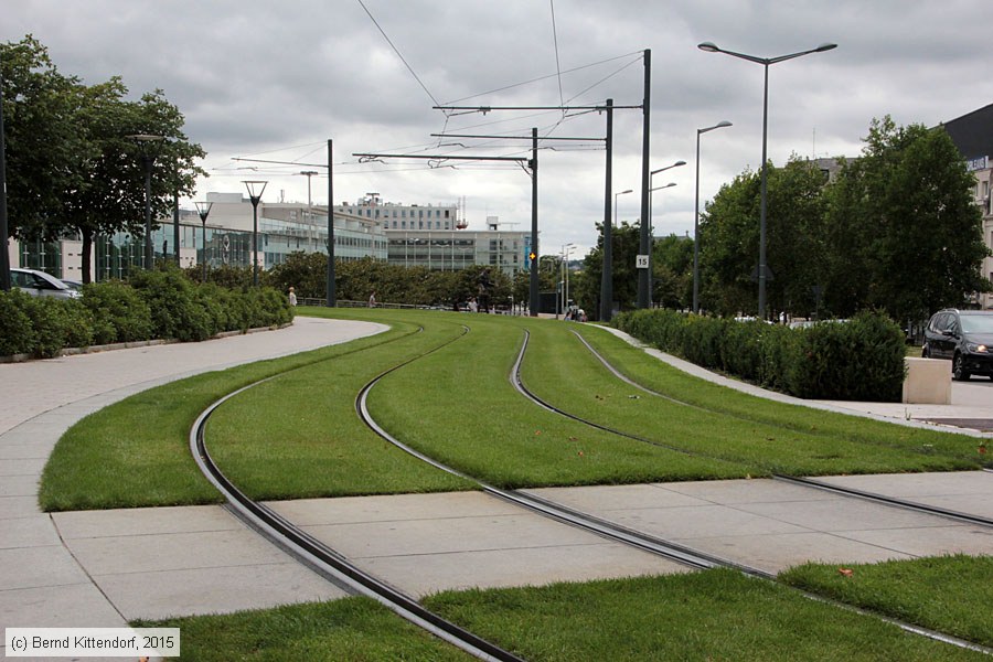 Straßenbahn Angers - Anlagen
/ Bild: angersanlagen_bk1507200111.jpg
