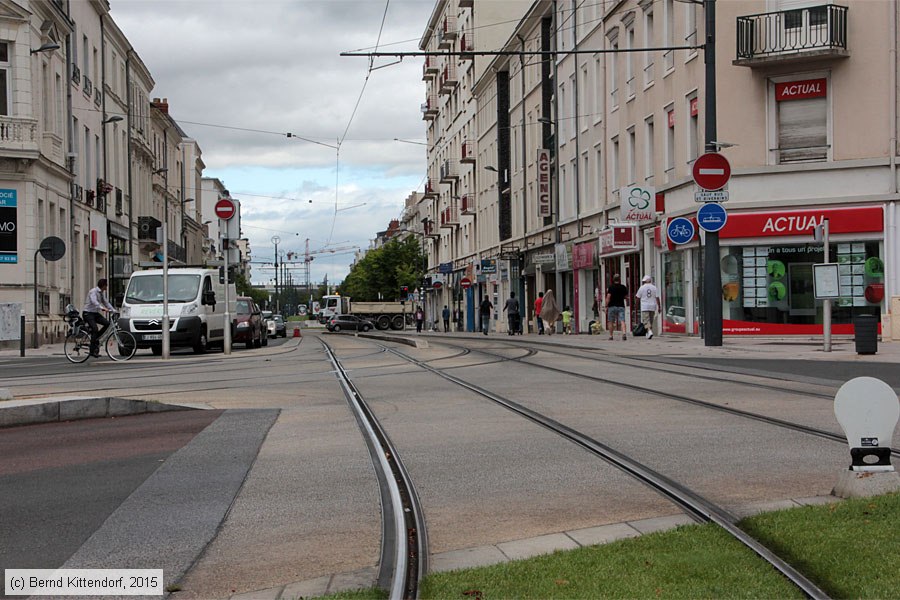 Straßenbahn Angers - Anlagen
/ Bild: angersanlagen_bk1507200112.jpg