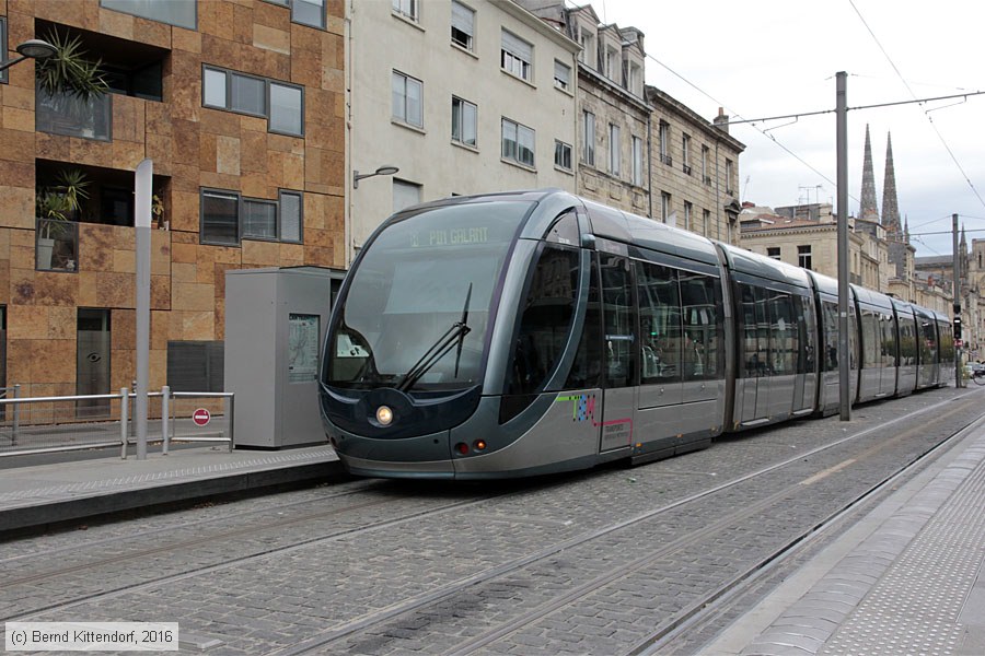 Stra&szlig;enbahn Bordeaux - 2214
/ Bild: bordeaux2214_bk1610230200.jpg