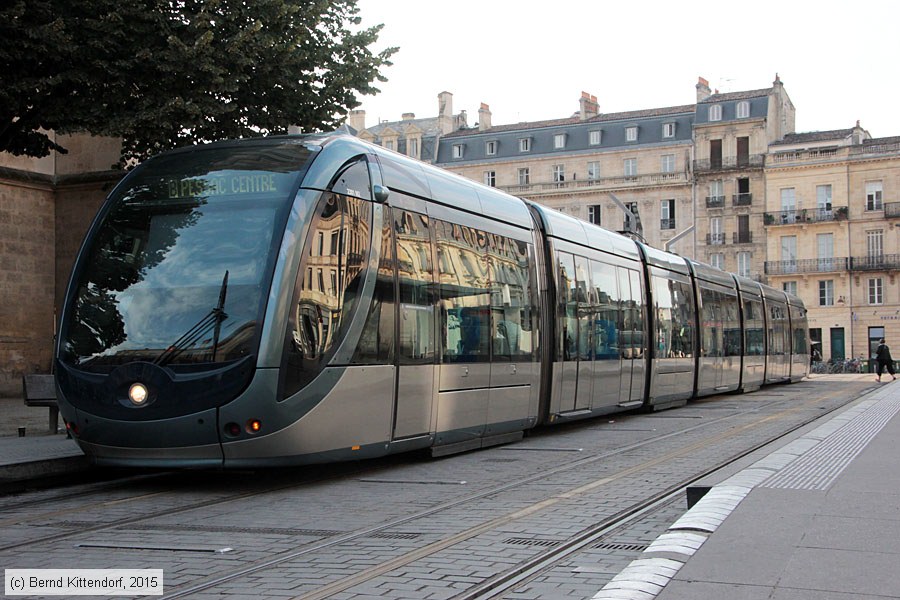 Straßenbahn Bordeaux - 2301
/ Bild: bordeaux2301_bk1506100334.jpg Straßenbahn Bordeaux - 2301
/ Bild: bordeaux2301_bk1506100334.jpg