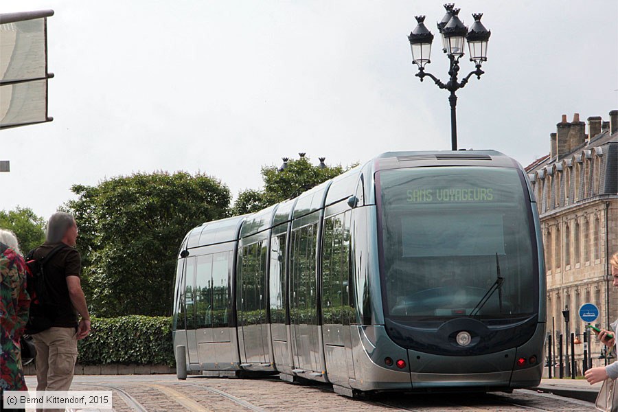 Straßenbahn Bordeaux - 2543
/ Bild: bordeaux2543_bk1506130015.jpg Straßenbahn Bordeaux - 2543
/ Bild: bordeaux2543_bk1506130015.jpg