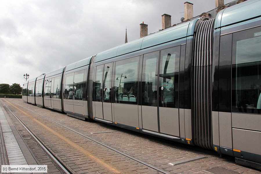Straßenbahn Bordeaux - 2801
/ Bild: bordeaux2801_bk1506130019.jpg