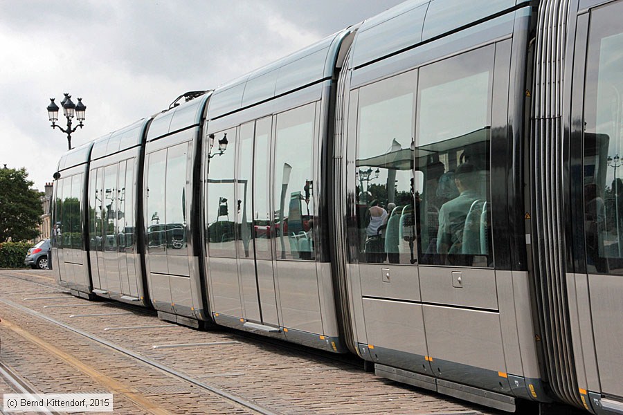 Straßenbahn Bordeaux - 2801
/ Bild: bordeaux2801_bk1506130020.jpg