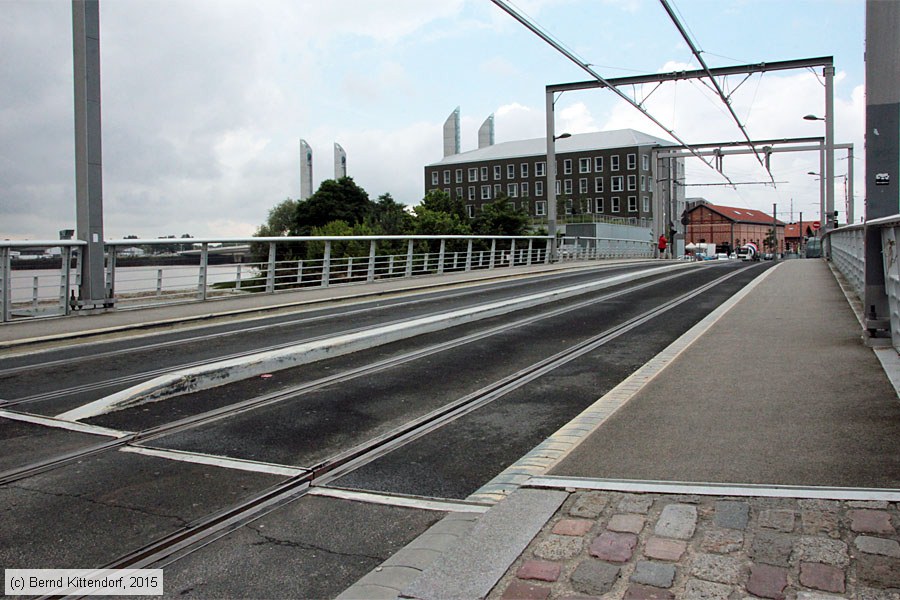 Straßenbahn Bordeaux - Anlagen
/ Bild: bordeauxanlagen_bk1506120082.jpg