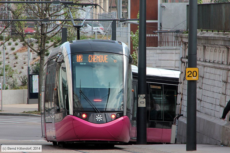 Straßenbahn Dijon - 1025
/ Bild: dijon1025_bk1404010408.jpg