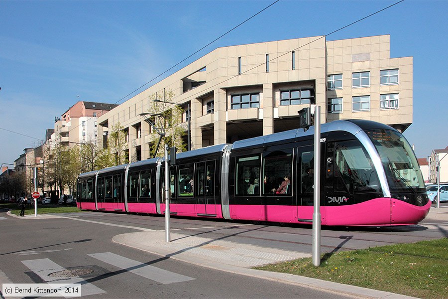 Straßenbahn Dijon - 1029
/ Bild: dijon1029_bk1404010040.jpg