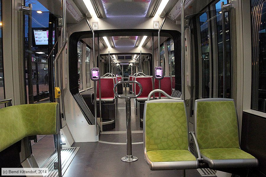 Straßenbahn Dijon - 1030 - Innenansicht
/ Bild: dijon1030_bk1404030004.jpg