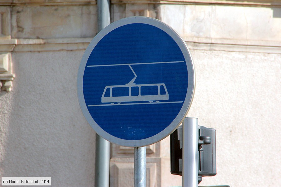 Straßenbahn Dijon - Anlagen
/ Bild: dijonanlagen_bk1404010052.jpg