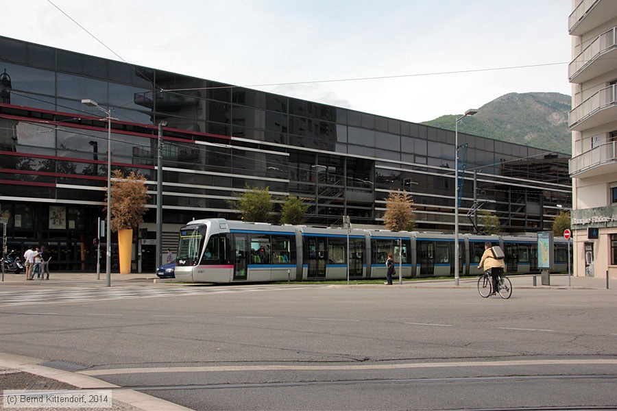 Straßenbahn Grenoble - 6007
/ Bild: grenoble6007_bk1404260282.jpg