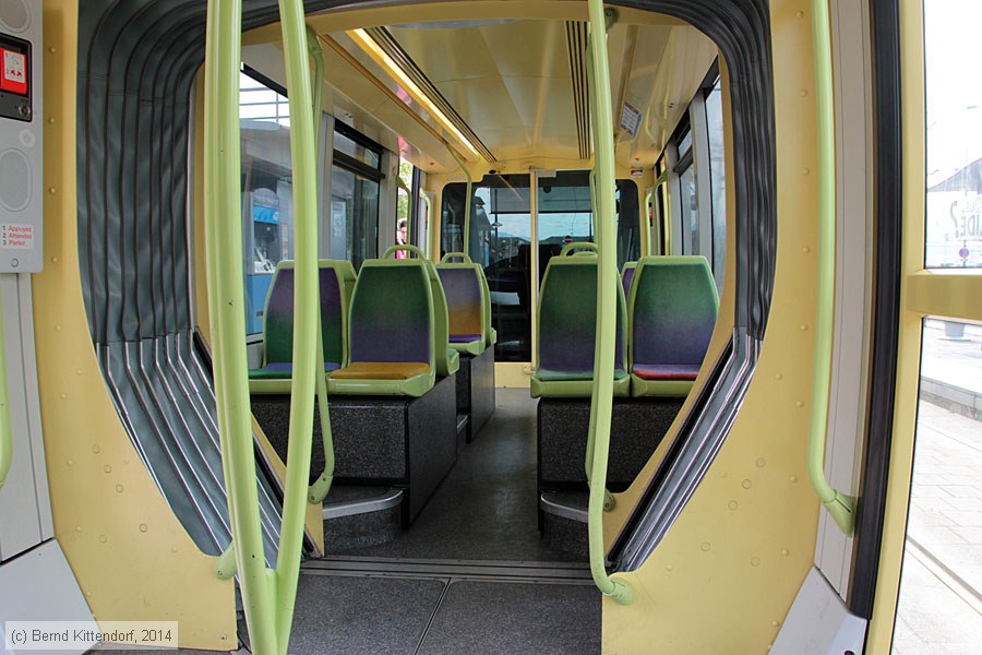 Straßenbahn Grenoble - 6016 - Innenansicht
/ Bild: grenoble6016_bk1404260264.jpg