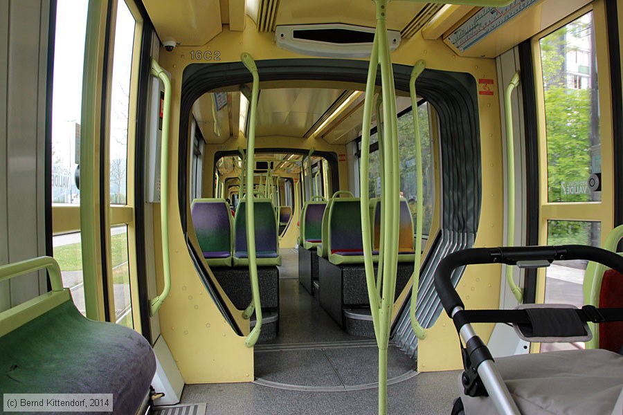 Straßenbahn Grenoble - 6016 - Innenansicht
/ Bild: grenoble6016_bk1404260266.jpg