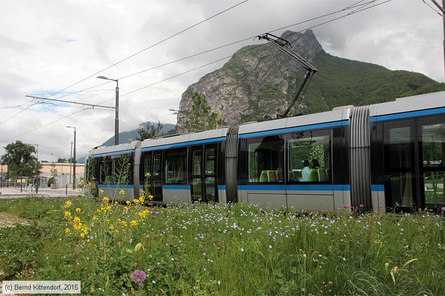 Straßenbahn Grenoble - 6034
/ Bild: grenoble6034_bk1504270176.jpg Straßenbahn Grenoble - 6034
/ Bild: grenoble6034_bk1504270176.jpg