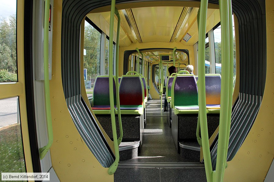 Straßenbahn Grenoble - 6040 - Innenansicht
/ Bild: grenoble6040_bk1406280337.jpg