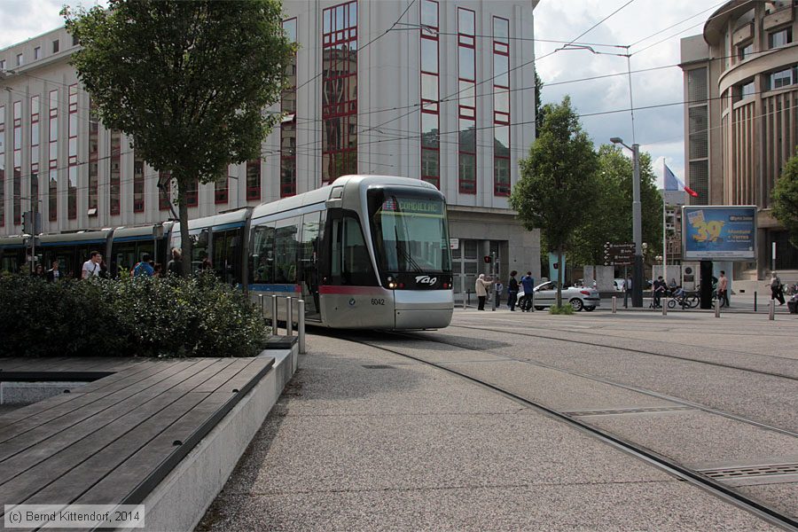 Straßenbahn Grenoble - 6042
/ Bild: grenoble6042_bk1404260278.jpg
