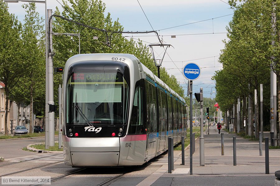 Straßenbahn Grenoble - 6042
/ Bild: grenoble6042_bk1404260280.jpg