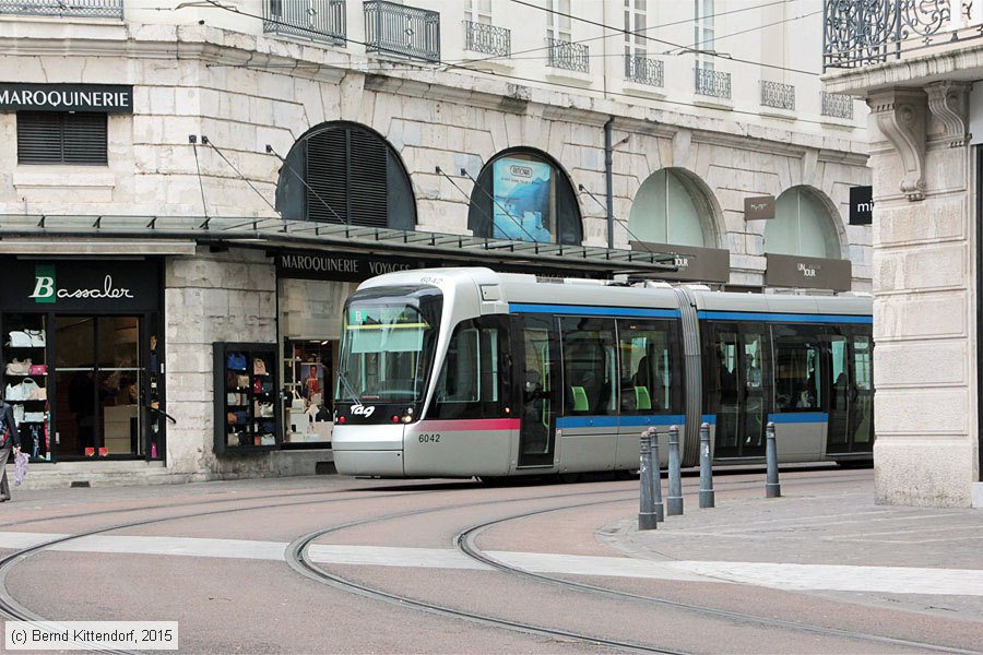 Straßenbahn Grenoble - 6042
/ Bild: grenoble6042_bk1504280120.jpg