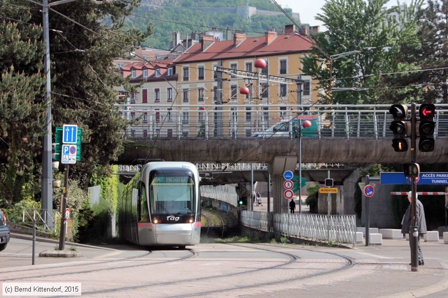 Straßenbahn Grenoble - 6045
/ Bild: grenoble6045_bk1504290029.jpg