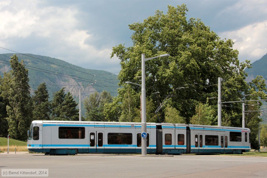 Straßenbahn Grenoble - 2029
/ Bild: grenoble2029_bk1406280321.jpg Straßenbahn Grenoble - 2029
/ Bild: grenoble2029_bk1406280321.jpg