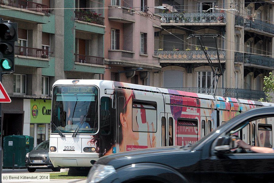 Straßenbahn Grenoble - 2030
/ Bild: grenoble2030_bk1406280315.jpg Straßenbahn Grenoble - 2030
/ Bild: grenoble2030_bk1406280315.jpg