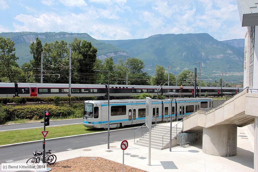 Straßenbahn Grenoble - 2031
/ Bild: grenoble2031_bk1406280227.jpg Straßenbahn Grenoble - 2031
/ Bild: grenoble2031_bk1406280227.jpg