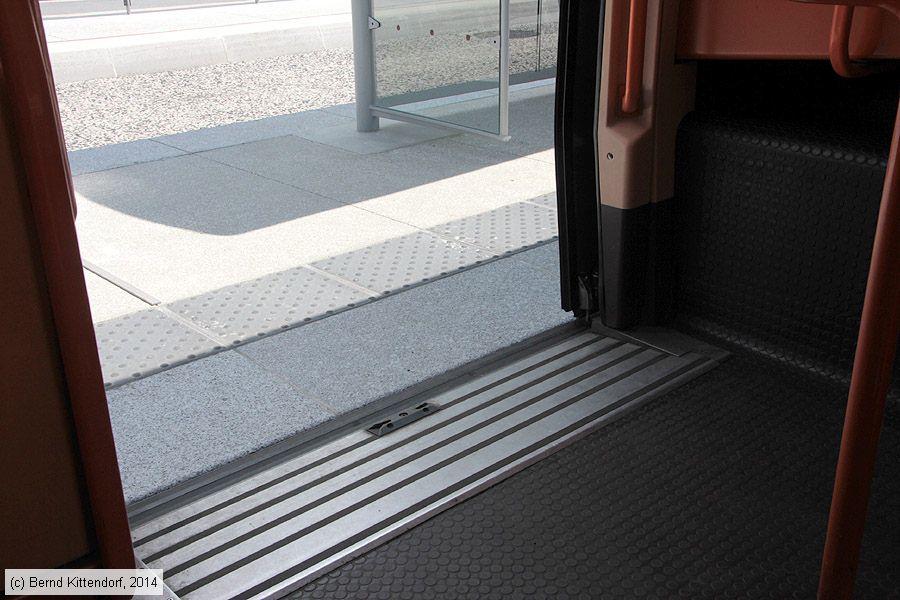 Straßenbahn Grenoble - 2033 - Innenansicht
/ Bild: grenoble2033_bk1406280290.jpg