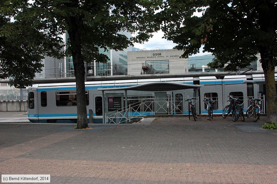 Straßenbahn Grenoble - 2039
/ Bild: grenoble2039_bk1406280105.jpg