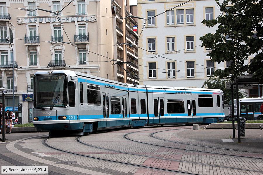 Straßenbahn Grenoble - 2039
/ Bild: grenoble2039_bk1406280177.jpg
