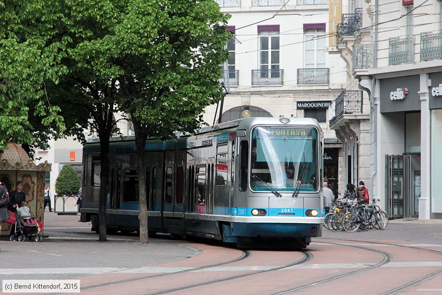 Straßenbahn Grenoble - 2041
/ Bild: grenoble2041_bk1504280138.jpg