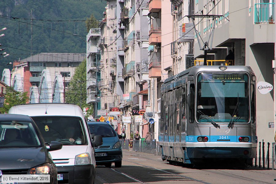 Straßenbahn Grenoble - 2041
/ Bild: grenoble2041_bk1504290021.jpg
