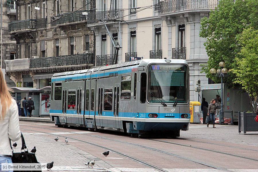 Straßenbahn Grenoble - 2043
/ Bild: grenoble2043_bk1504280110.jpg