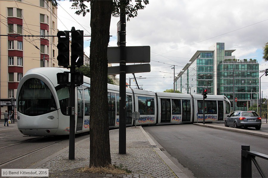 Straßenbahn Lyon - 0820
/ Bild: lyon0820_bk1507280021.jpg Straßenbahn Lyon - 0820
/ Bild: lyon0820_bk1507280021.jpg