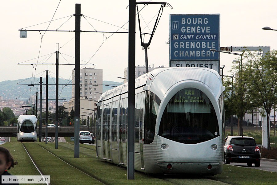 Straßenbahn Lyon - 0868
/ Bild: lyon0868_bk1404290291.jpg Straßenbahn Lyon - 0868
/ Bild: lyon0868_bk1404290291.jpg