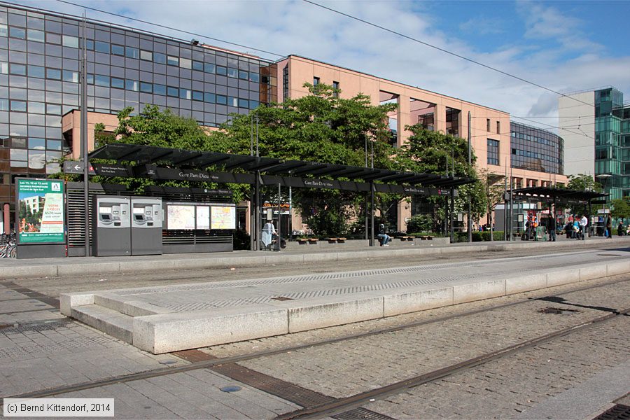 Straßenbahn Lyon - Anlagen
/ Bild: lyonanlagen_bk1404270038.jpg