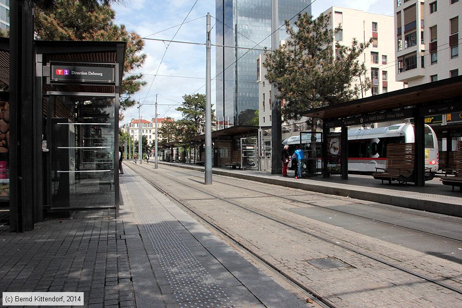 Straßenbahn Lyon - Anlagen
/ Bild: lyonanlagen_bk1404270218.jpg