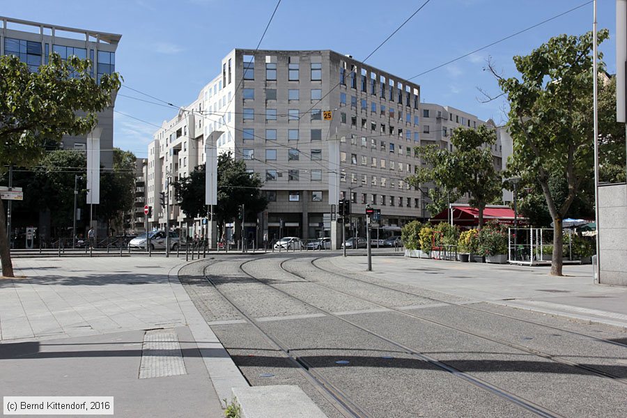 Straßenbahn Lyon - Anlagen
/ Bild: lyonanlagen_bk1608020010.jpg