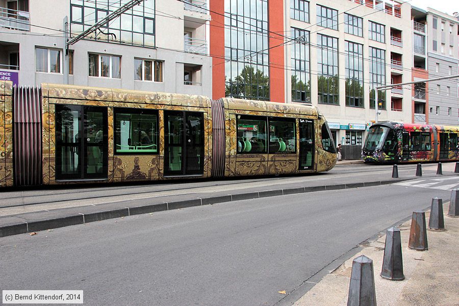Straßenbahn Montpellier - 2044
/ Bild: montpellier2044_bk1406250121.jpg Straßenbahn Montpellier - 2044
/ Bild: montpellier2044_bk1406250121.jpg