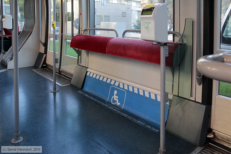 Straßenbahn Nice - 020 - Innenansicht
/ Bild: nice020_bk1610180063.jpg Straßenbahn Nice - 020 - Innenansicht
/ Bild: nice020_bk1610180063.jpg