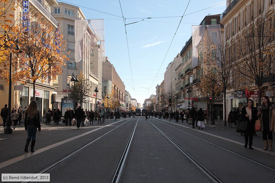 Straßenbahn Nice - Anlagen
/ Bild: niceanlagen_bk1312070077.jpg