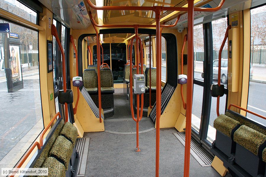 Straßenbahn Paris - 425 - Innenansicht
/ Bild: paris425_bk1001180154.jpg