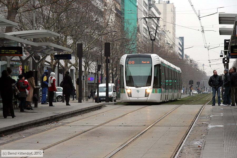 Straßenbahn Paris - 311
/ Bild: paris311_bk1001190115.jpg