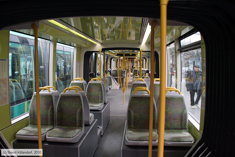 Straßenbahn Paris - 318 - Innenansicht
/ Bild: paris318_bk1001180092.jpg