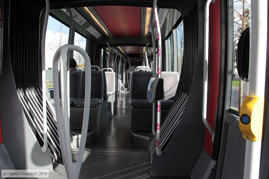 Straßenbahn Reims - 112 - Innenansicht
/ Bild: reims112_bk1411060225.jpg
