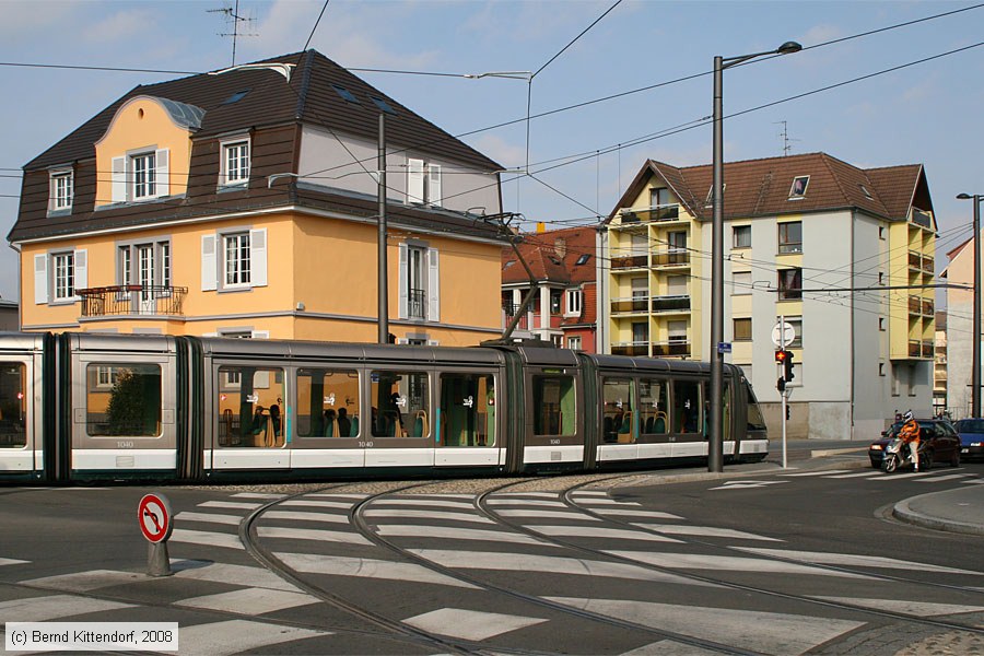 Straßenbahn Strasbourg - 1040
/ Bild: strasbourg1040_bk0802230159.jpg Straßenbahn Strasbourg - 1040
/ Bild: strasbourg1040_bk0802230159.jpg