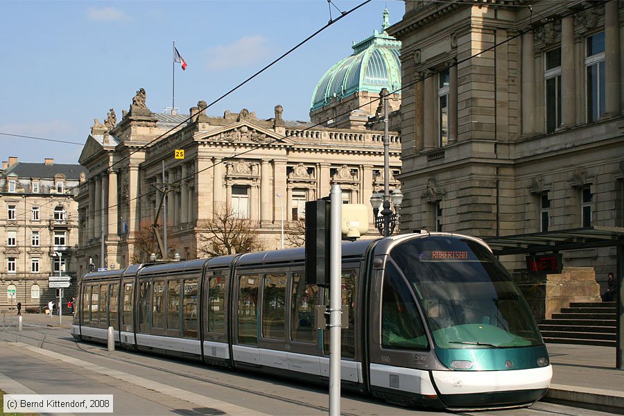 Straßenbahn Strasbourg - 1040
/ Bild: strasbourg1040_bk0802230268.jpg Straßenbahn Strasbourg - 1040
/ Bild: strasbourg1040_bk0802230268.jpg