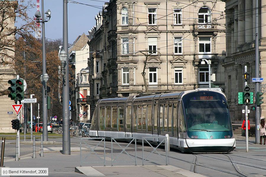 Straßenbahn Strasbourg - 1040
/ Bild: strasbourg1040_bk0802230269.jpg Straßenbahn Strasbourg - 1040
/ Bild: strasbourg1040_bk0802230269.jpg
