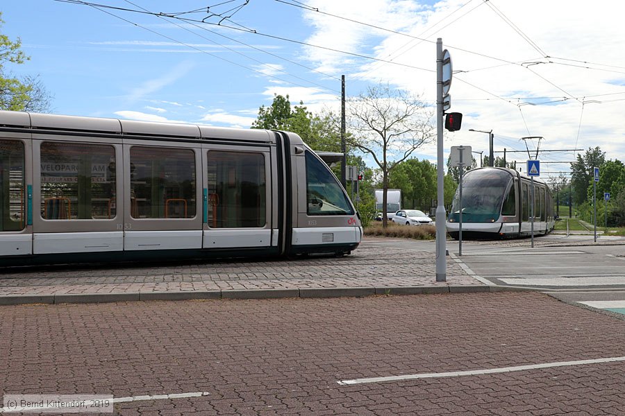 Straßenbahn Strasbourg - 1053
/ Bild: strasbourg1053_bk1904250105.jpg Straßenbahn Strasbourg - 1053
/ Bild: strasbourg1053_bk1904250105.jpg