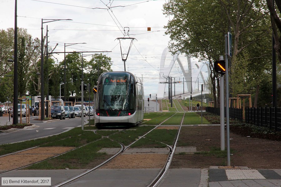 Straßenbahn Strasbourg - 2008
/ Bild: strasbourg2008_bk1705020119.jpg Straßenbahn Strasbourg - 2008
/ Bild: strasbourg2008_bk1705020119.jpg