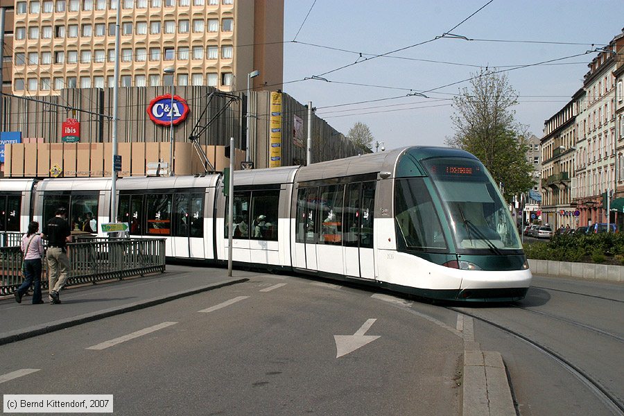 Straßenbahn Strasbourg - 2035
/ Bild: strasbourg2035_bk0704070208.jpg Straßenbahn Strasbourg - 2035
/ Bild: strasbourg2035_bk0704070208.jpg